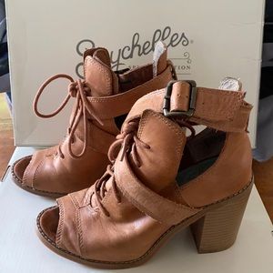 Seychelles peep toe booties